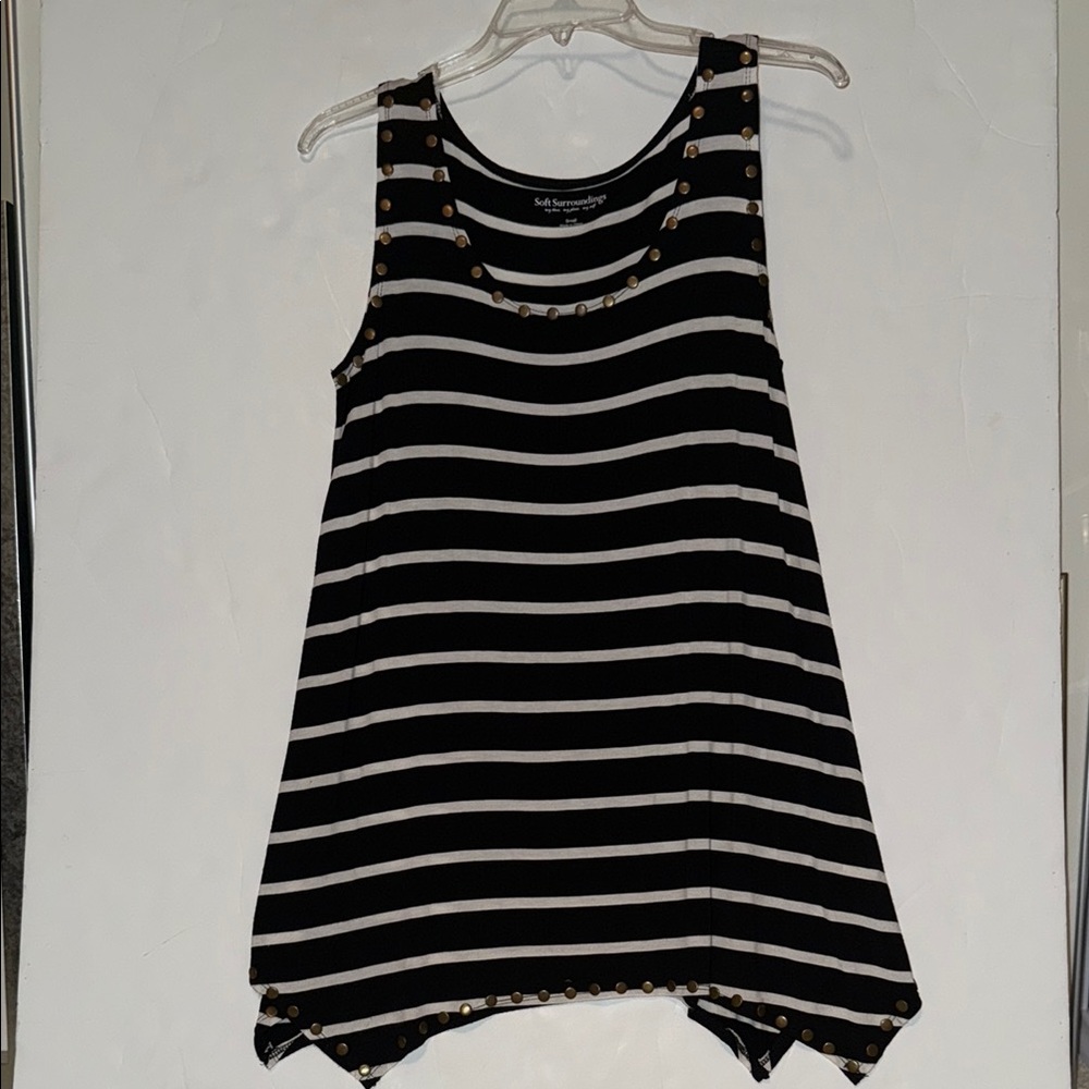 Soft Surroundings Black and Cream Asymmetrical Sleeveless Tunic Length Tank